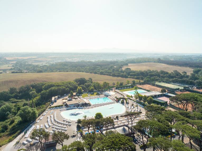 Camping Hu Fabulous Village **** photo 1 Latium Tohapi